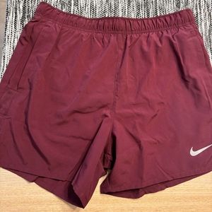 Mens athletic shorts